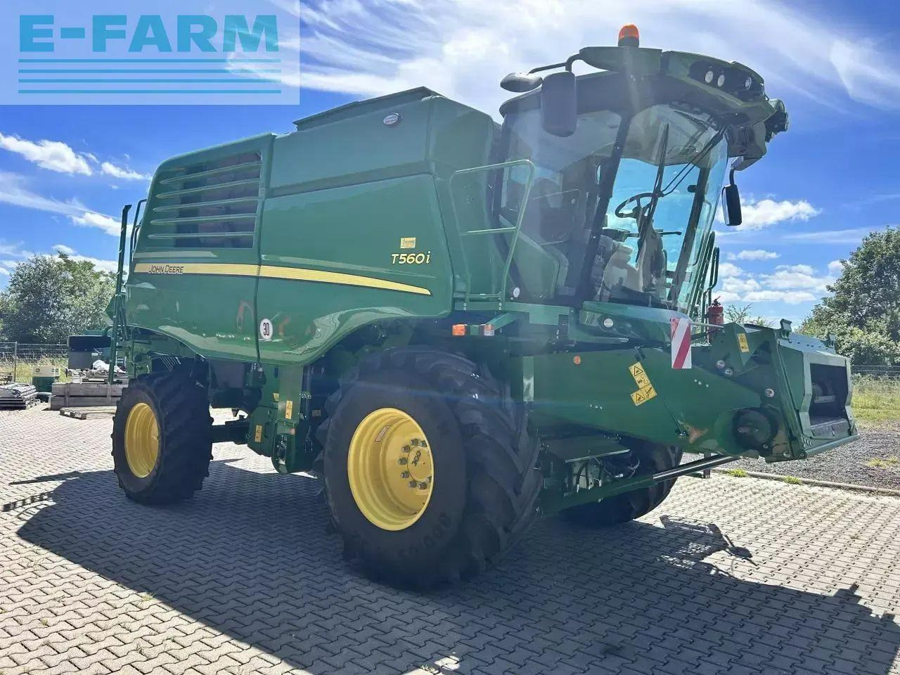 John Deere t560 - Pemanen gabungan: gambar 4 John Deere t560 - Pemanen gabungan: gambar 4