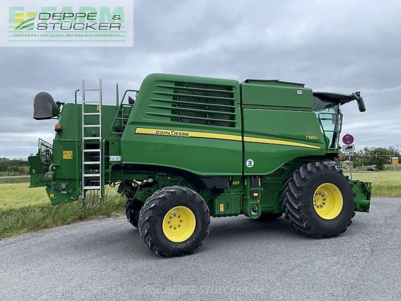 John Deere t560 mit 722pf - Pemanen gabungan: gambar 3 John Deere t560 mit 722pf - Pemanen gabungan: gambar 3