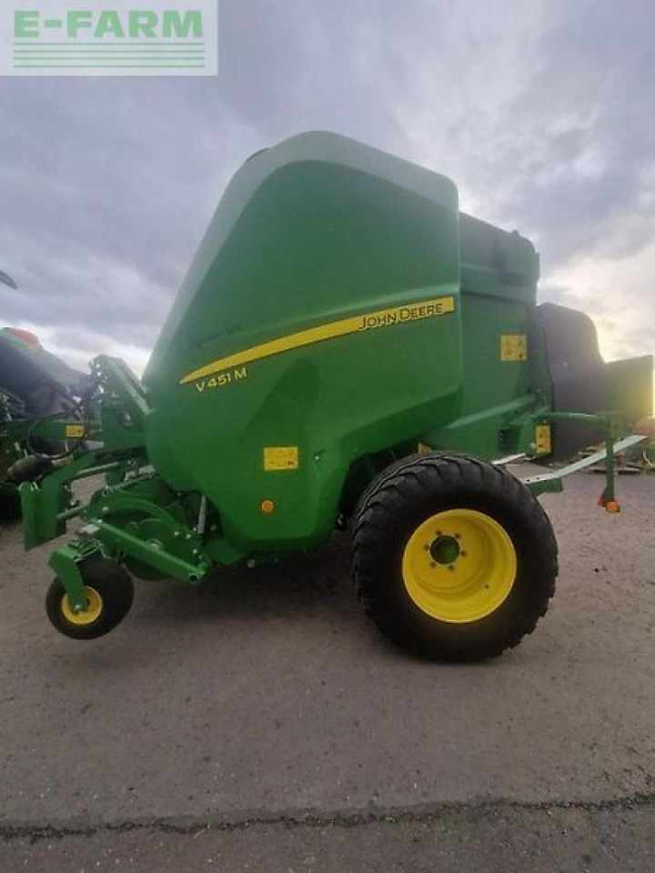 John Deere v451m - Baler persegi: gambar 2 John Deere v451m - Baler persegi: gambar 2