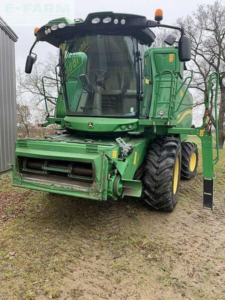 John Deere w660 - Pemanen gabungan: gambar 2 John Deere w660 - Pemanen gabungan: gambar 2