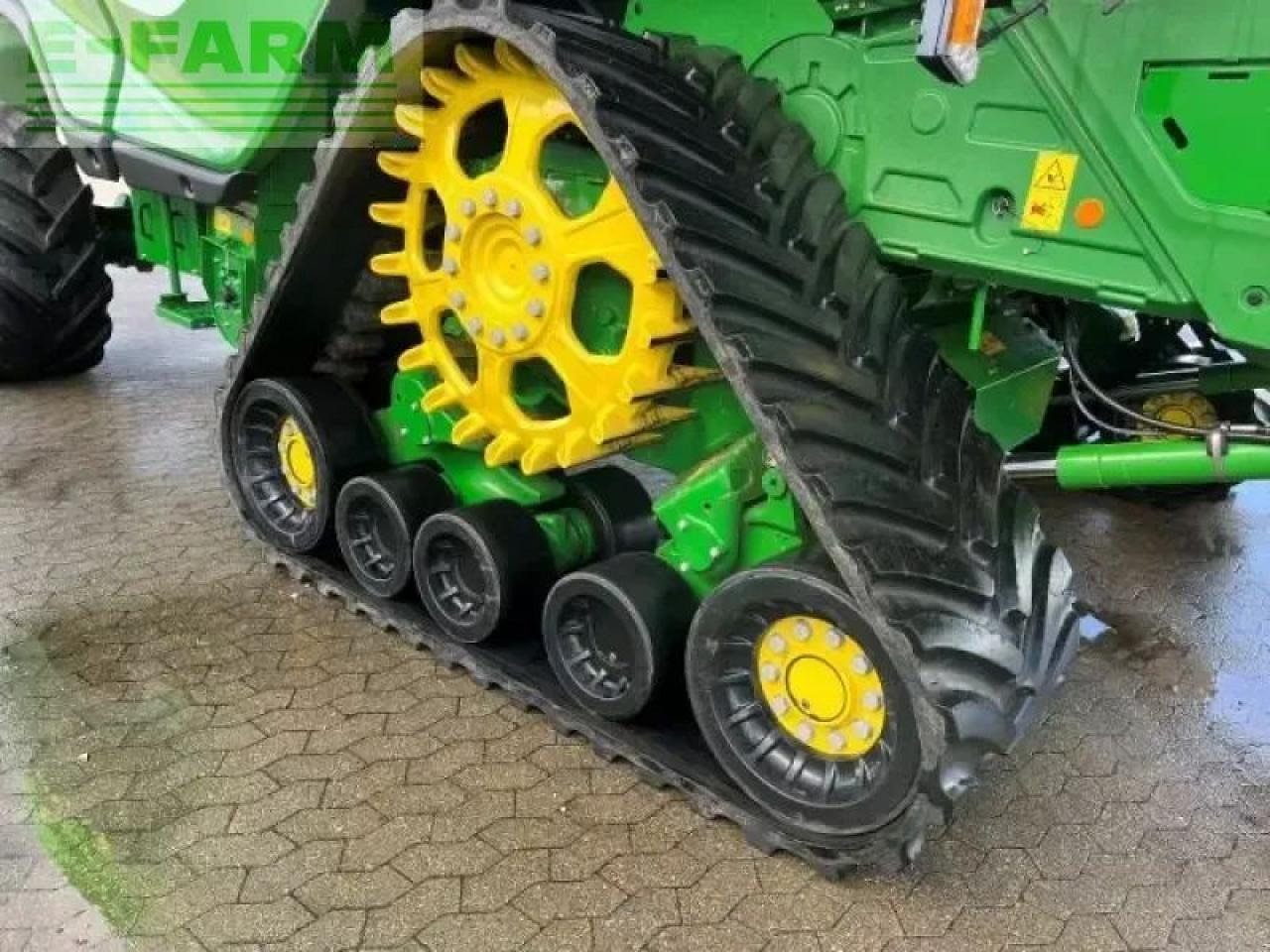 John Deere x9-1100 - Pemanen gabungan: gambar 3 John Deere x9-1100 - Pemanen gabungan: gambar 3