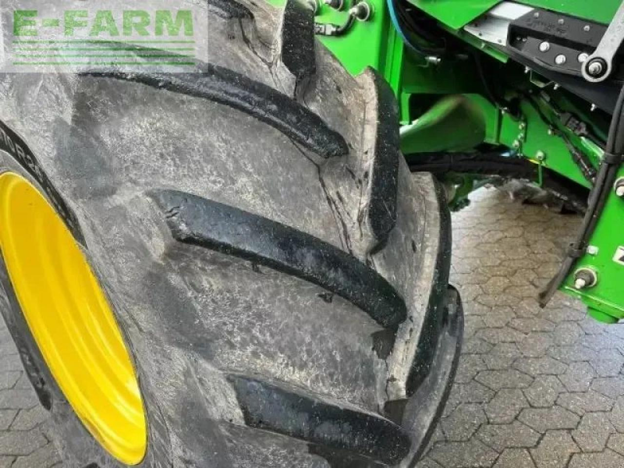 John Deere x9-1100 - Pemanen gabungan: gambar 5 John Deere x9-1100 - Pemanen gabungan: gambar 5