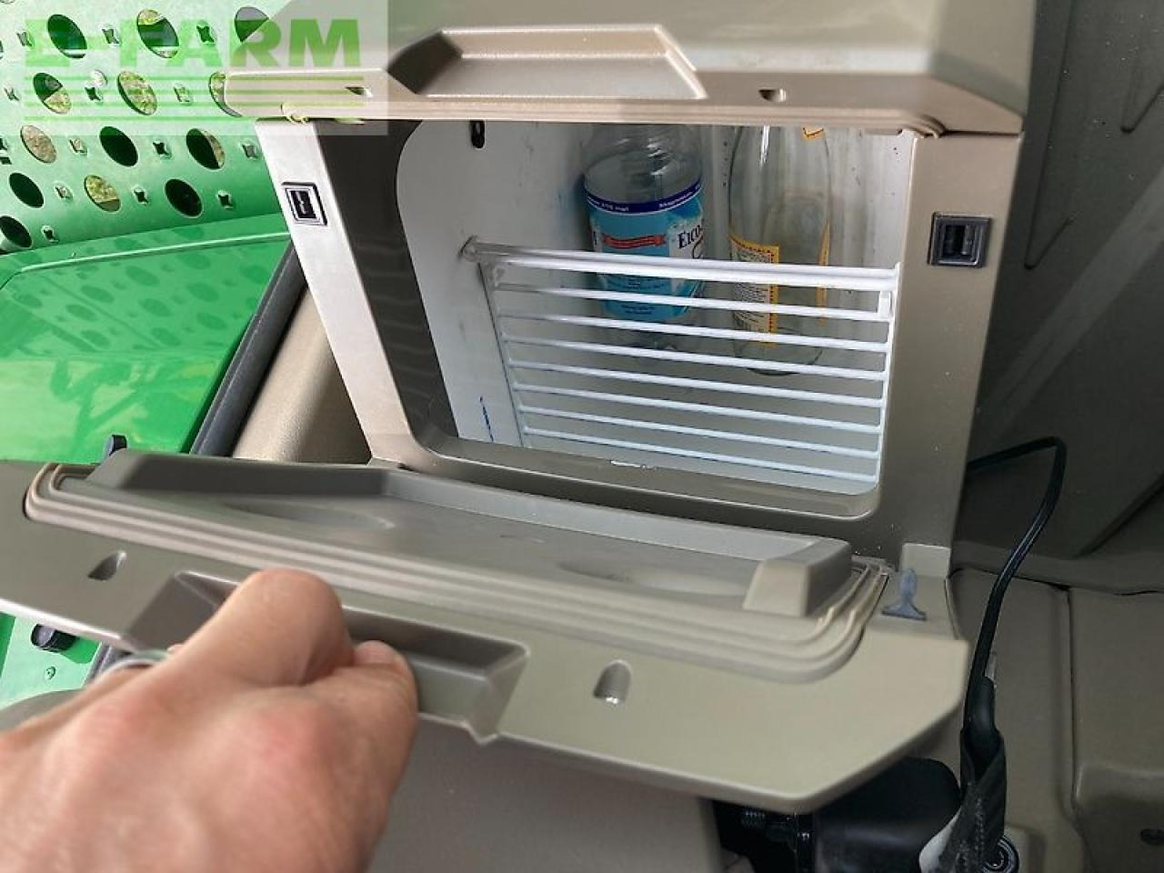 Pemanen gabungan John Deere x9 1100: gambar 30 Pemanen gabungan John Deere x9 1100: gambar 30