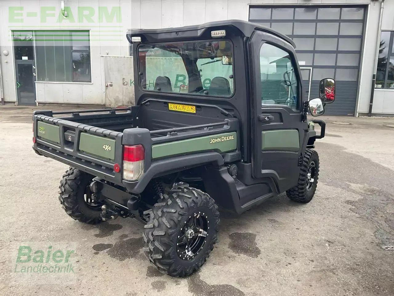 John Deere xuv 865 m mit klimaanlage - Traktor: gambar 3 John Deere xuv 865 m mit klimaanlage - Traktor: gambar 3