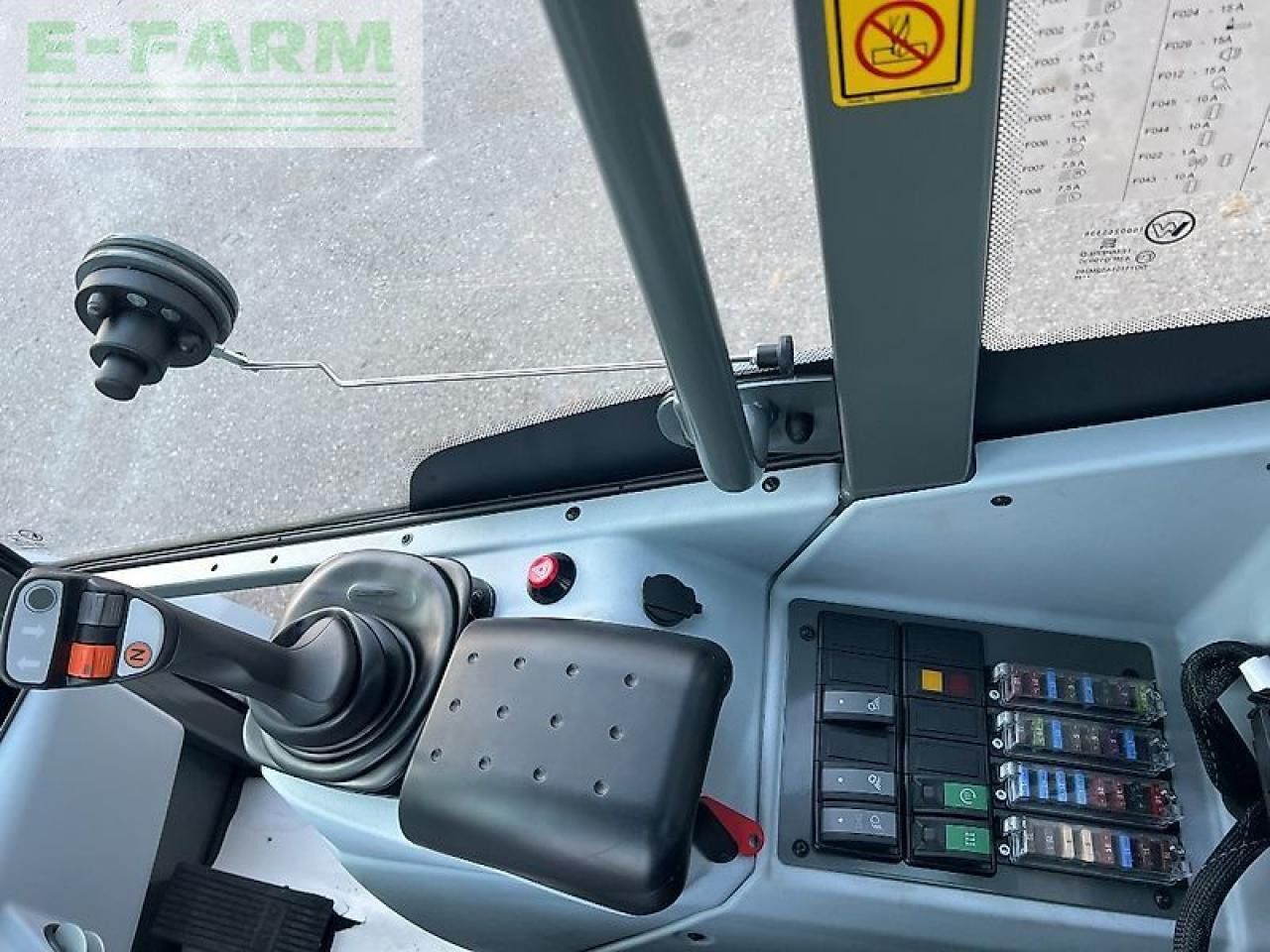 Ekskavator mini Kramer kl 19.5: gambar 9