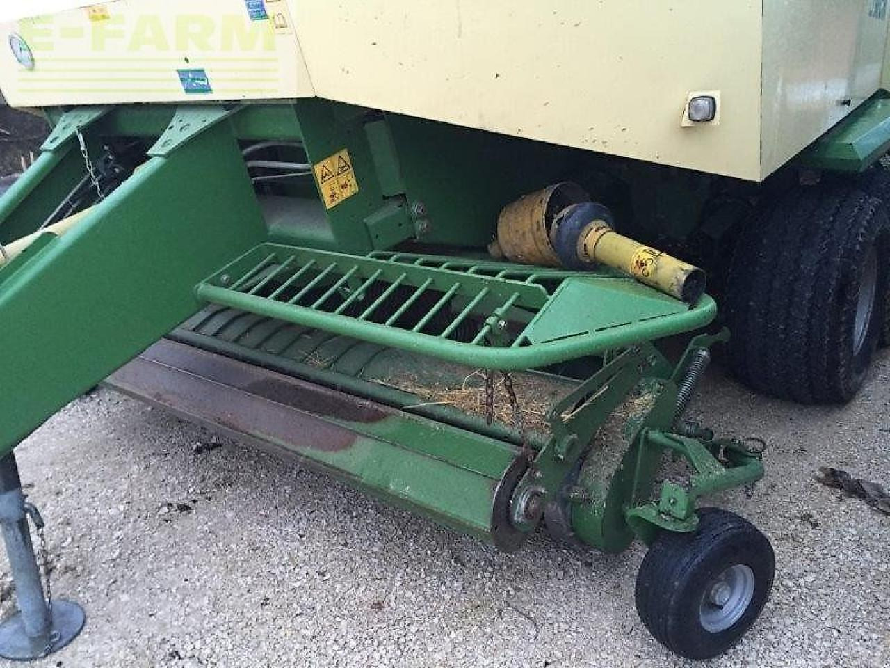 Krone 127 vfs multi cut - Baler persegi: gambar 2 Krone 127 vfs multi cut - Baler persegi: gambar 2