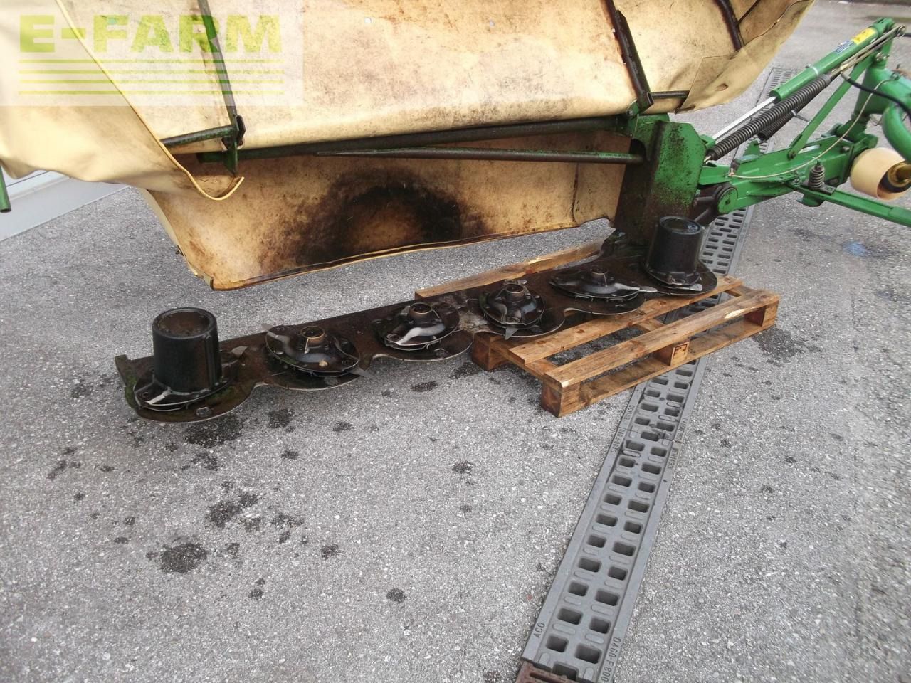 Krone am 243 s - Mesin pemotong padang rumput: gambar 5 Krone am 243 s - Mesin pemotong padang rumput: gambar 5