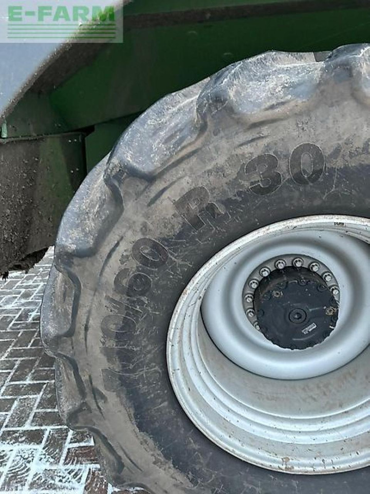 Krone big x 630 - Pemanen hijauan: gambar 4 Krone big x 630 - Pemanen hijauan: gambar 4