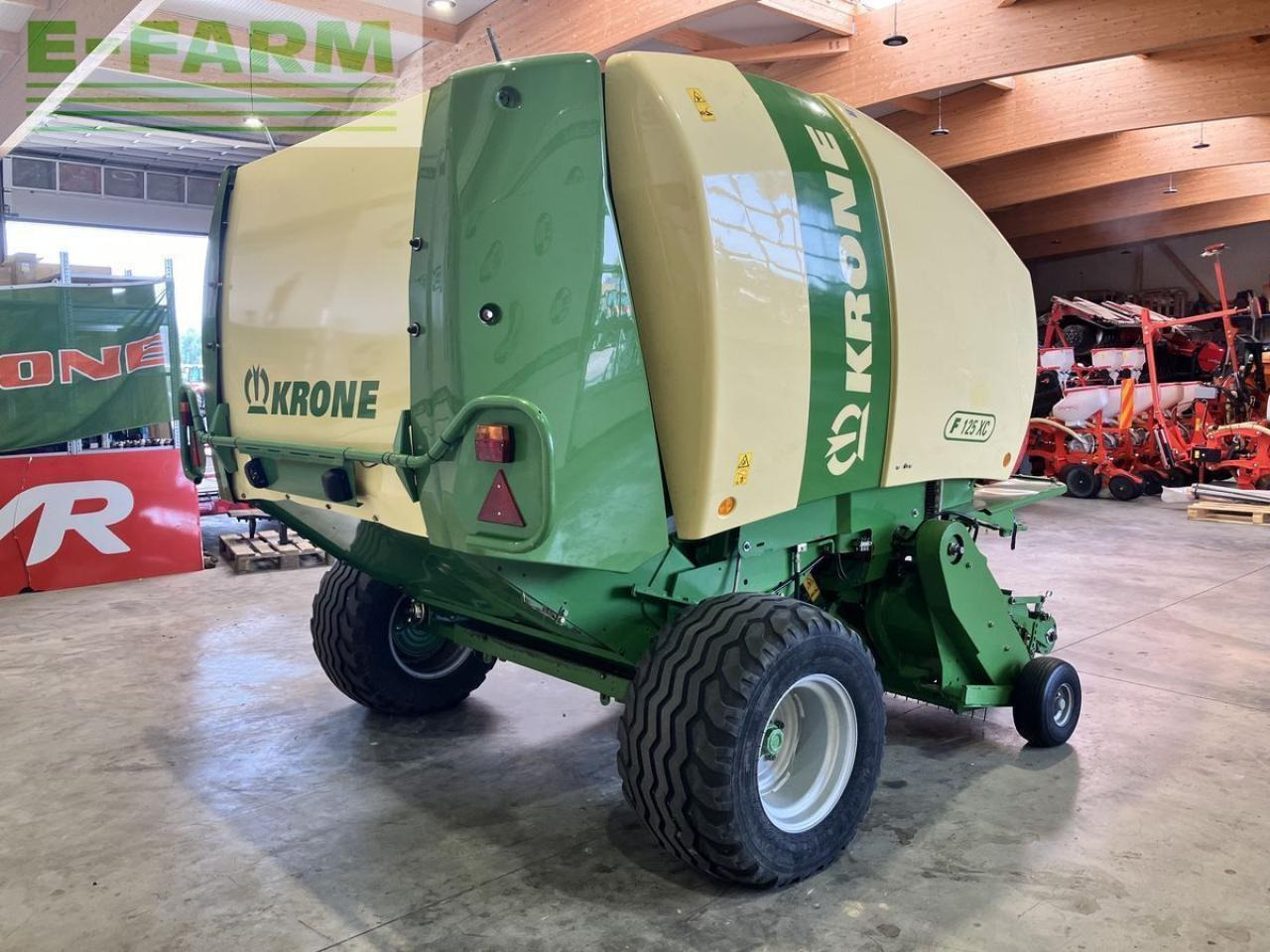 Krone comprima f 125 xc - Baler persegi: gambar 3 Krone comprima f 125 xc - Baler persegi: gambar 3
