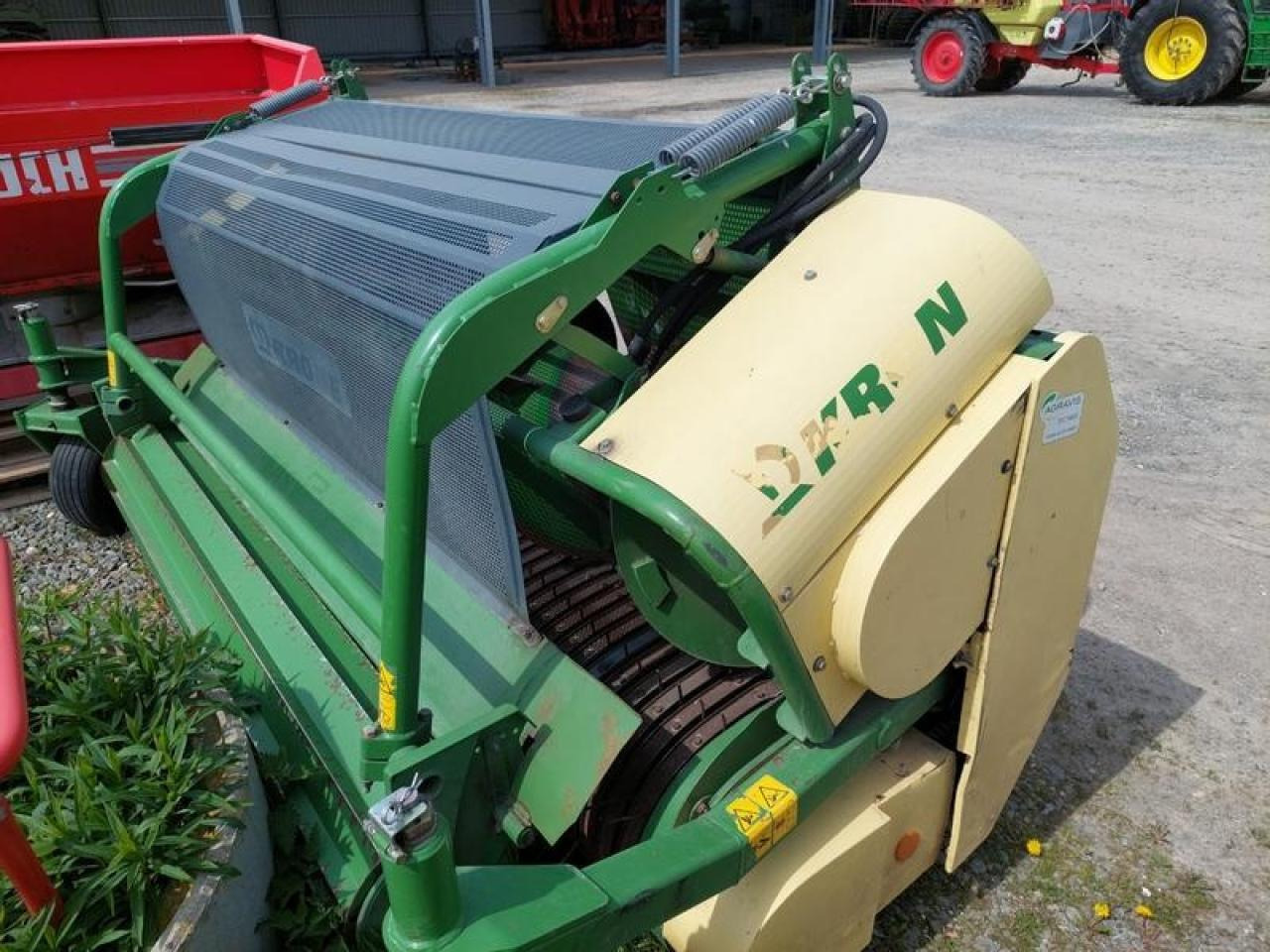 Krone easy flow 3001 - Lampiran pemanen pakan ternak: gambar 2 Krone easy flow 3001 - Lampiran pemanen pakan ternak: gambar 2