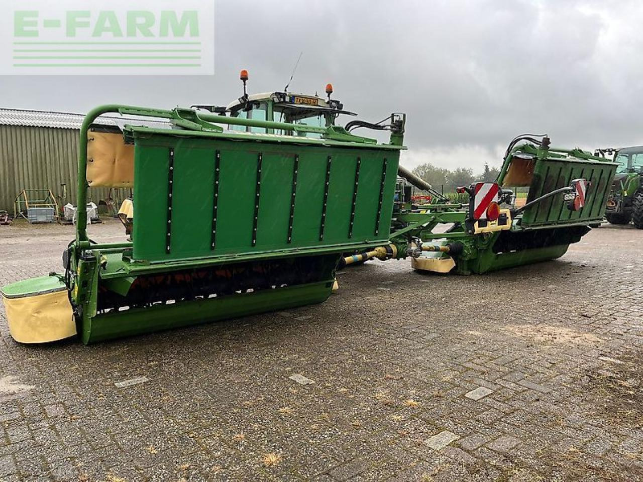 Krone ec b 870 cv collect + krone ec f 320 cv - Mesin pemotong padang rumput: gambar 2 Krone ec b 870 cv collect + krone ec f 320 cv - Mesin pemotong padang rumput: gambar 2