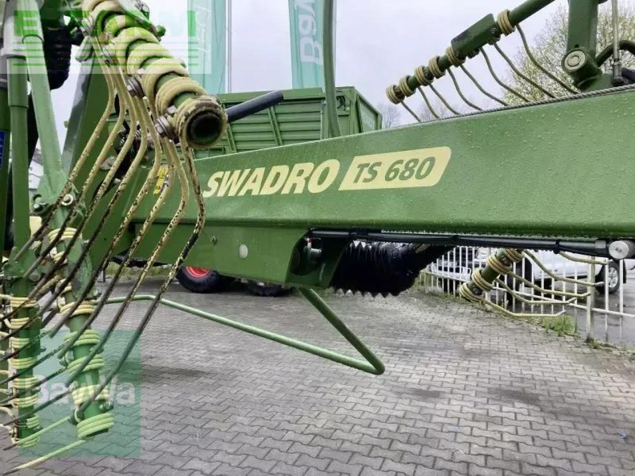 Krone swadro ts 680 - Tedder/ Menyapu: gambar 5 Krone swadro ts 680 - Tedder/ Menyapu: gambar 5