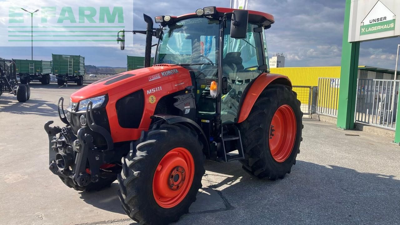 Kubota M5111 - Traktor: gambar 1 Kubota M5111 - Traktor: gambar 1