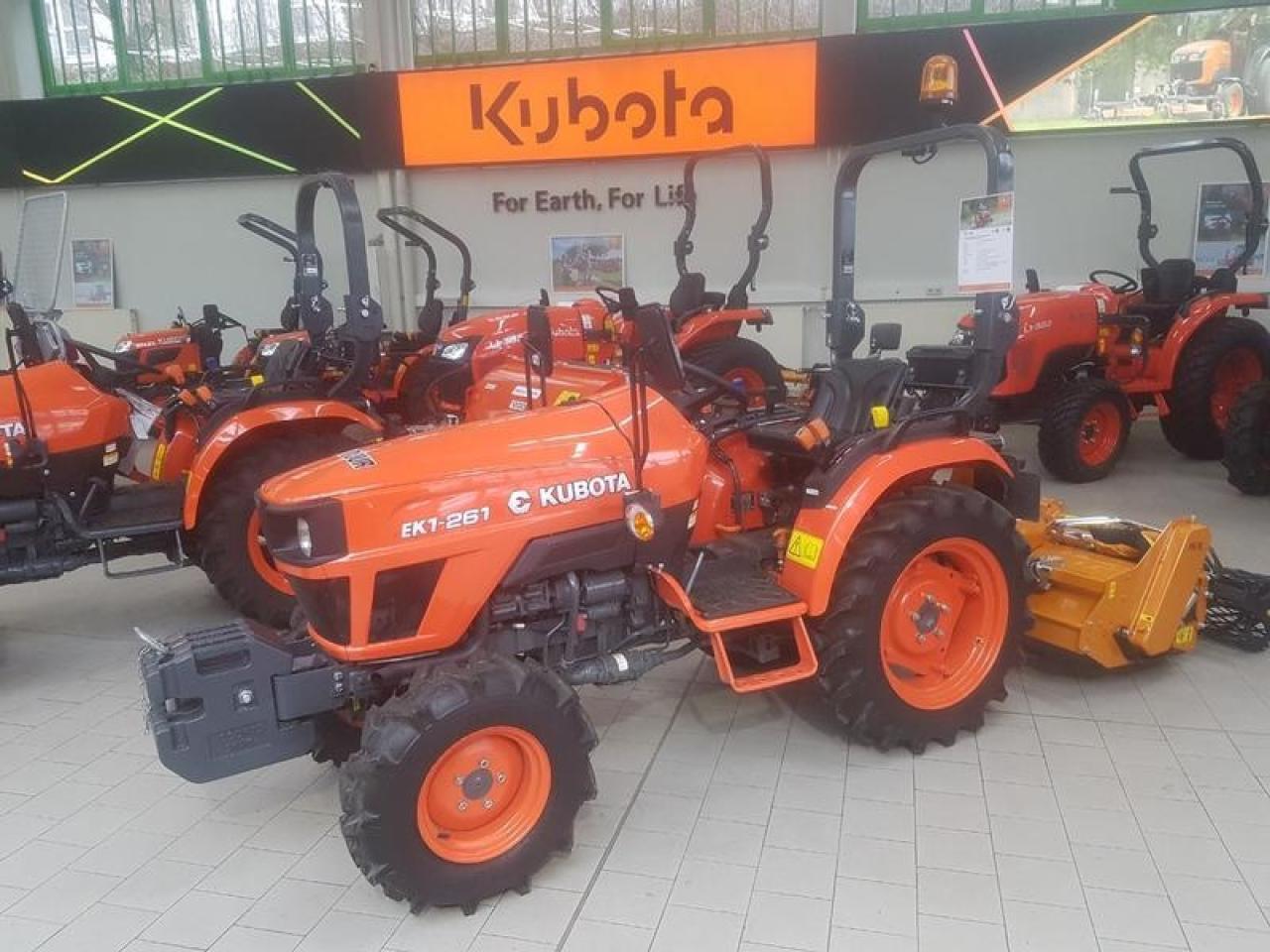 Kubota b2-261 hydrostat - Traktor: gambar 5 Kubota b2-261 hydrostat - Traktor: gambar 5