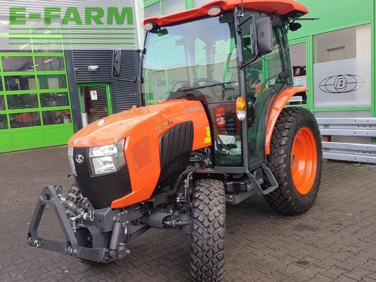 Kubota l2-452 - Traktor: gambar 1 Kubota l2-452 - Traktor: gambar 1