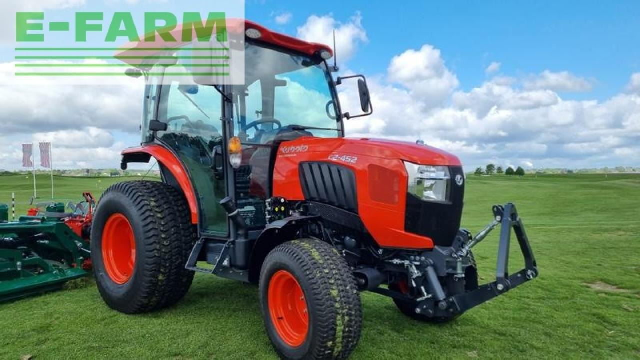 Kubota l2-452 cab demo - Traktor: gambar 1 Kubota l2-452 cab demo - Traktor: gambar 1
