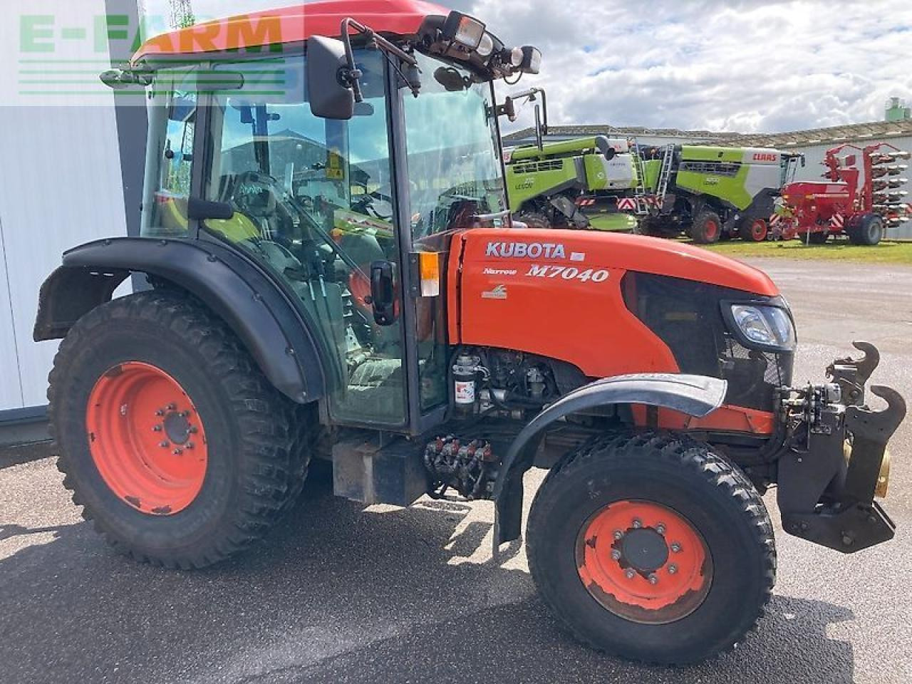 Kubota m7040 - Traktor: gambar 5 Kubota m7040 - Traktor: gambar 5