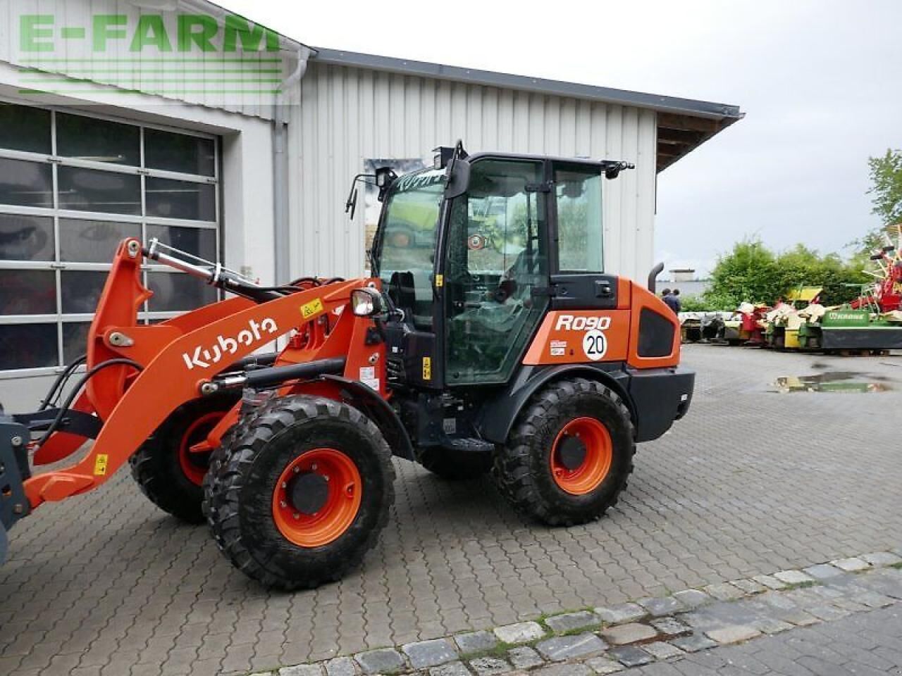 Kubota r090 - Ekskavator mini: gambar 1 Kubota r090 - Ekskavator mini: gambar 1