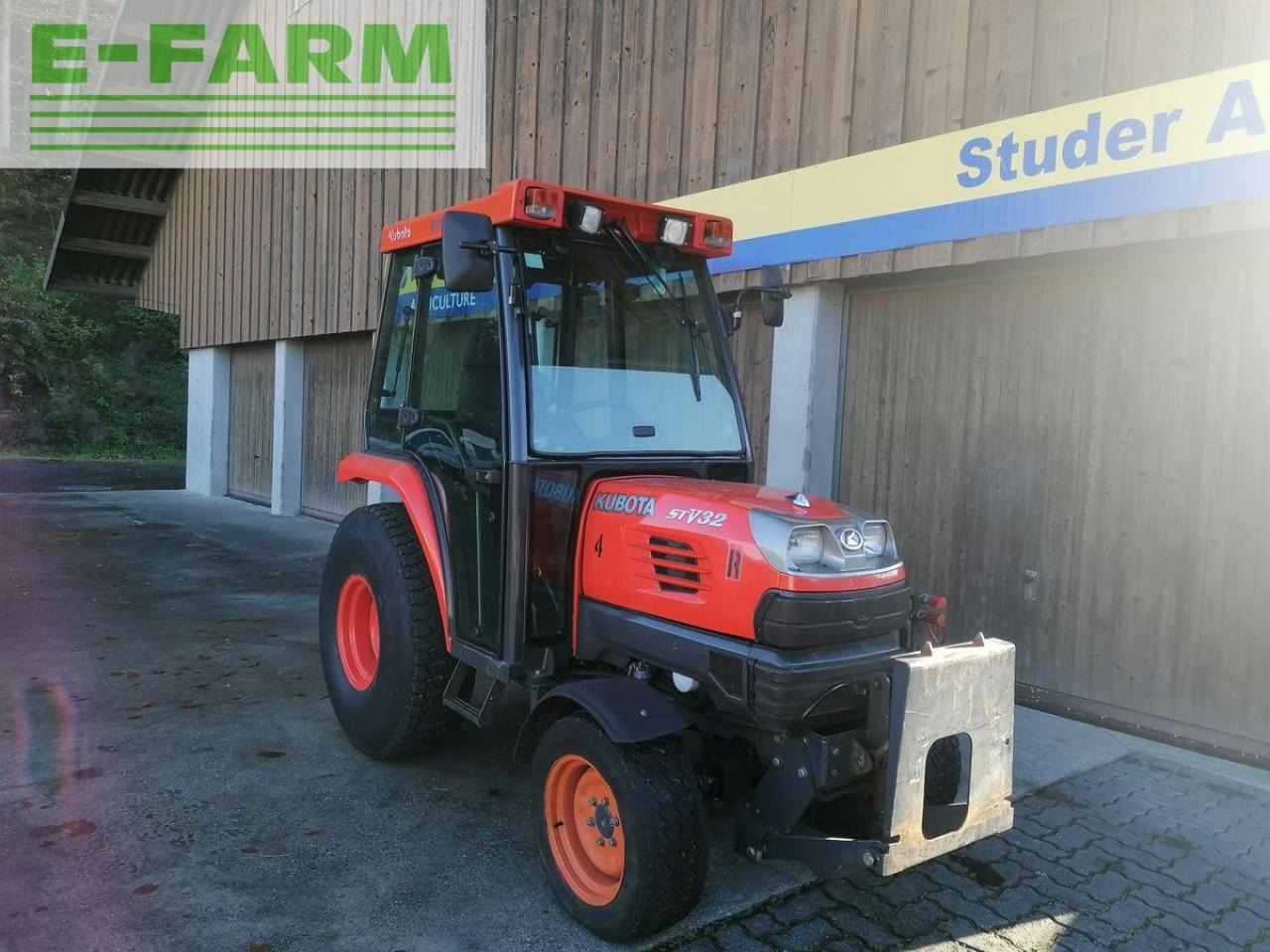 Kubota stv 32 - Traktor: gambar 2 Kubota stv 32 - Traktor: gambar 2