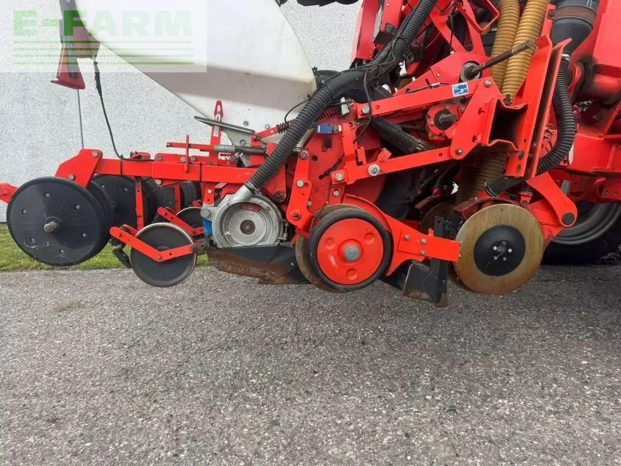 Kuhn 12 rk såmaskine - Bor benih: gambar 3 Kuhn 12 rk såmaskine - Bor benih: gambar 3