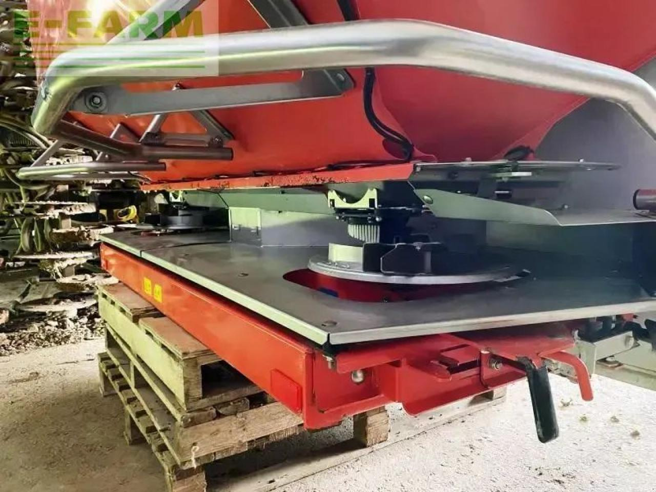 Kuhn axera 1102 h-emc - Penyebar pupuk: gambar 4 Kuhn axera 1102 h-emc - Penyebar pupuk: gambar 4