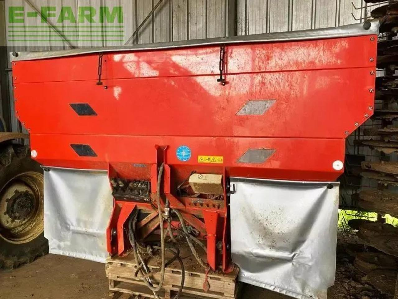Kuhn axera 1102 h-emc - Penyebar pupuk: gambar 1 Kuhn axera 1102 h-emc - Penyebar pupuk: gambar 1