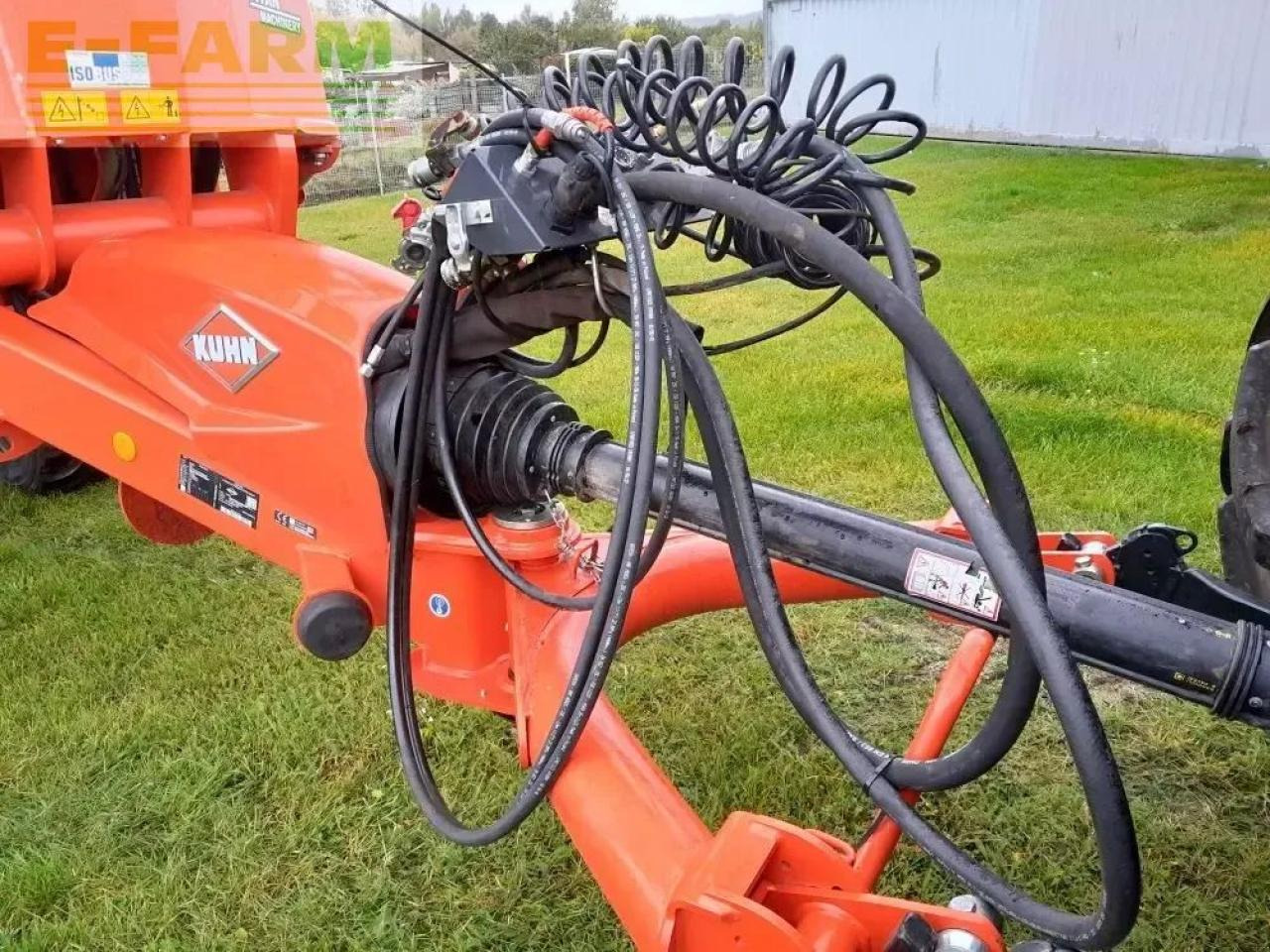 Mesin pemotong padang rumput Kuhn fc 13460 ra: gambar 6 Mesin pemotong padang rumput Kuhn fc 13460 ra: gambar 6