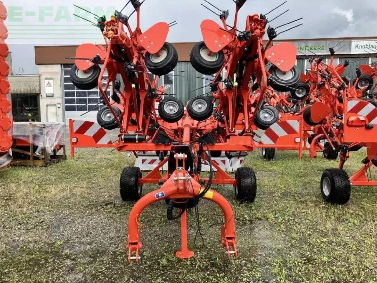 Kuhn gf 10803 t - Tedder/ Menyapu: gambar 1 Kuhn gf 10803 t - Tedder/ Menyapu: gambar 1