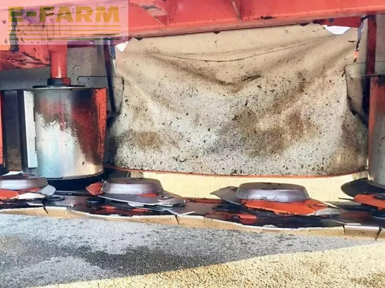 Kuhn gmd 802f-ff frontscheibenmähwerk - Mesin pemotong padang rumput: gambar 4 Kuhn gmd 802f-ff frontscheibenmähwerk - Mesin pemotong padang rumput: gambar 4