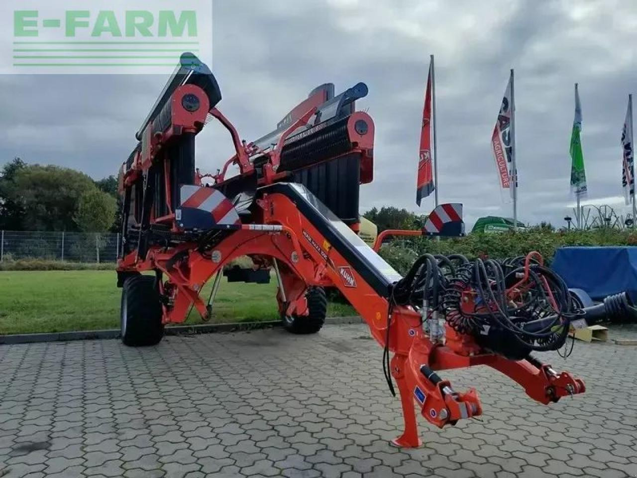 Kuhn merge maxx 1090 - Tedder/ Menyapu: gambar 2 Kuhn merge maxx 1090 - Tedder/ Menyapu: gambar 2