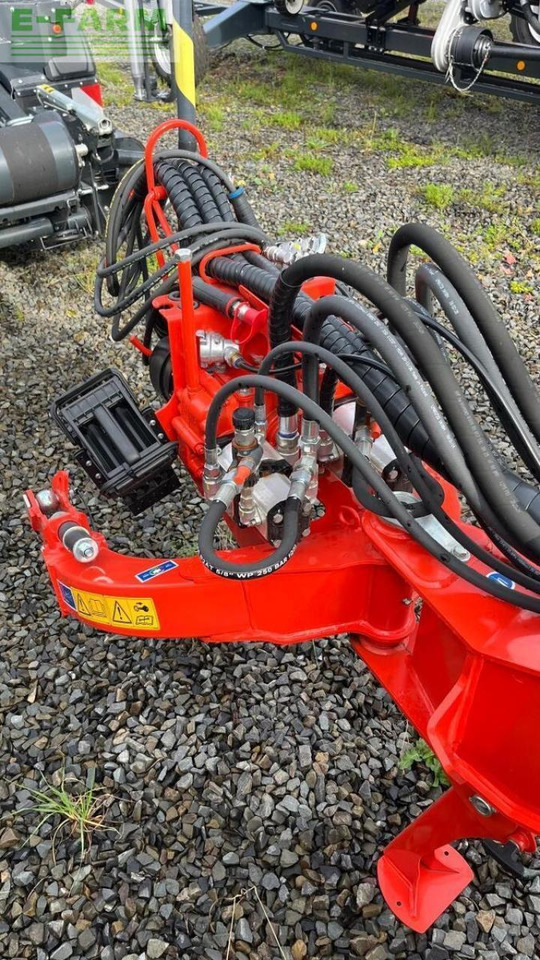 Kuhn merge maxx 950 - Tedder/ Menyapu: gambar 5 Kuhn merge maxx 950 - Tedder/ Menyapu: gambar 5