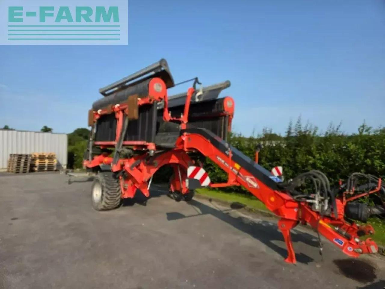 Kuhn merge maxx 950 - Tedder/ Menyapu: gambar 1 Kuhn merge maxx 950 - Tedder/ Menyapu: gambar 1