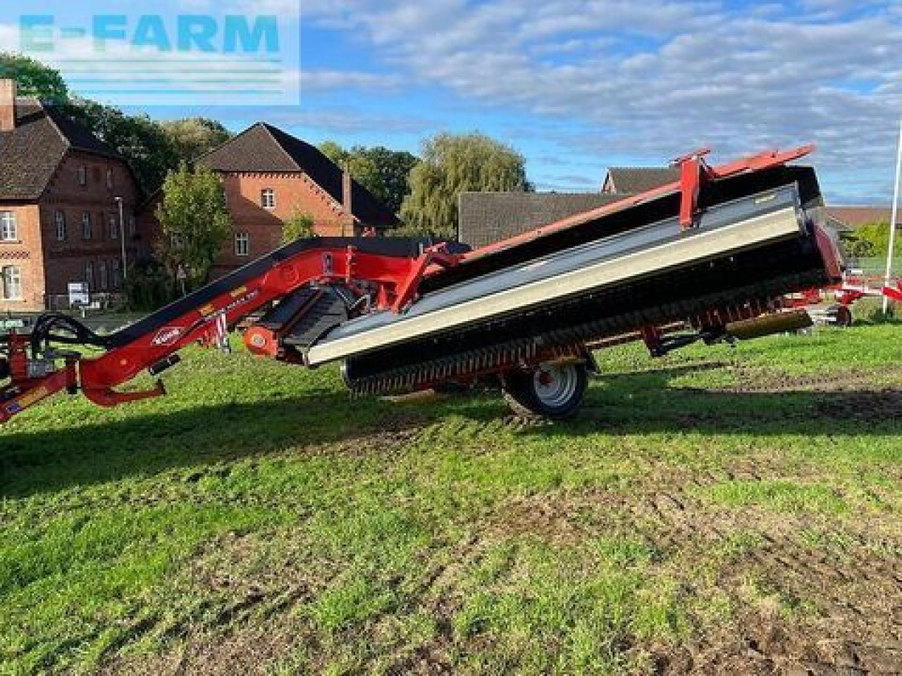 Kuhn merge maxx 950 - Tedder/ Menyapu: gambar 1 Kuhn merge maxx 950 - Tedder/ Menyapu: gambar 1