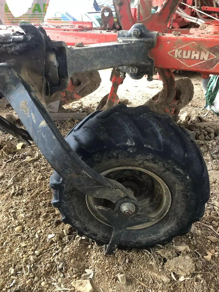 Kuhn multi master 152.4e - Bajak: gambar 5 Kuhn multi master 152.4e - Bajak: gambar 5