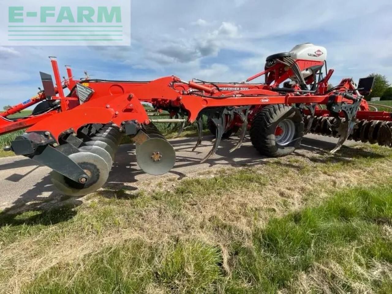 Kuhn performer 5000 - Petani: gambar 1 Kuhn performer 5000 - Petani: gambar 1