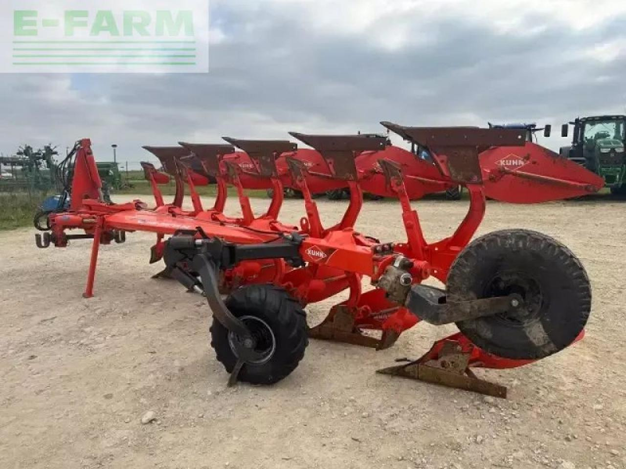 Kuhn vari-m 152 - Bajak: gambar 4 Kuhn vari-m 152 - Bajak: gambar 4