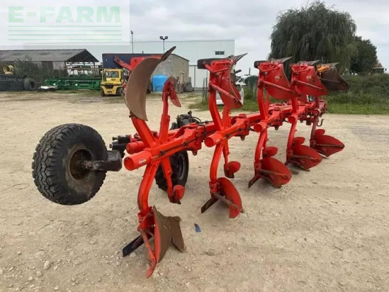 Kuhn vari-m 152 - Bajak: gambar 3 Kuhn vari-m 152 - Bajak: gambar 3