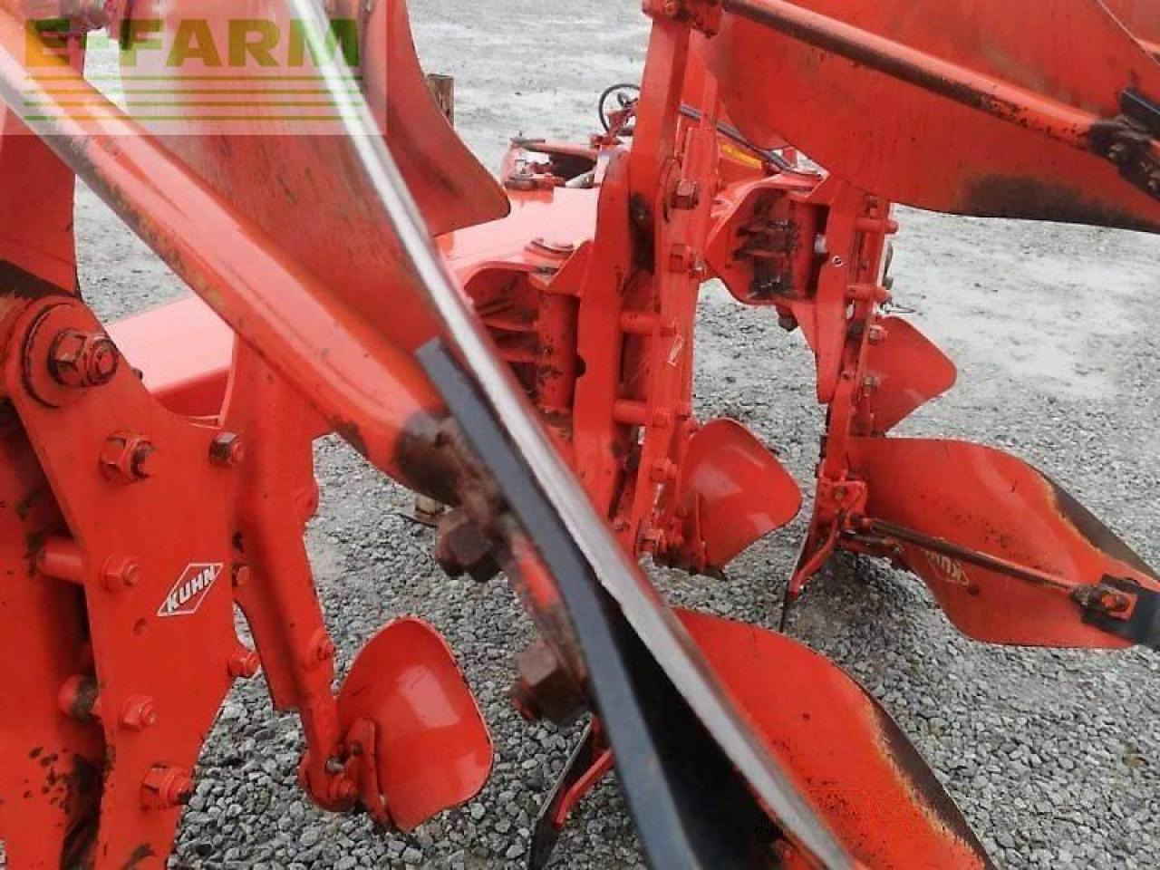 Kuhn vari-master 153 - Bajak: gambar 4 Kuhn vari-master 153 - Bajak: gambar 4