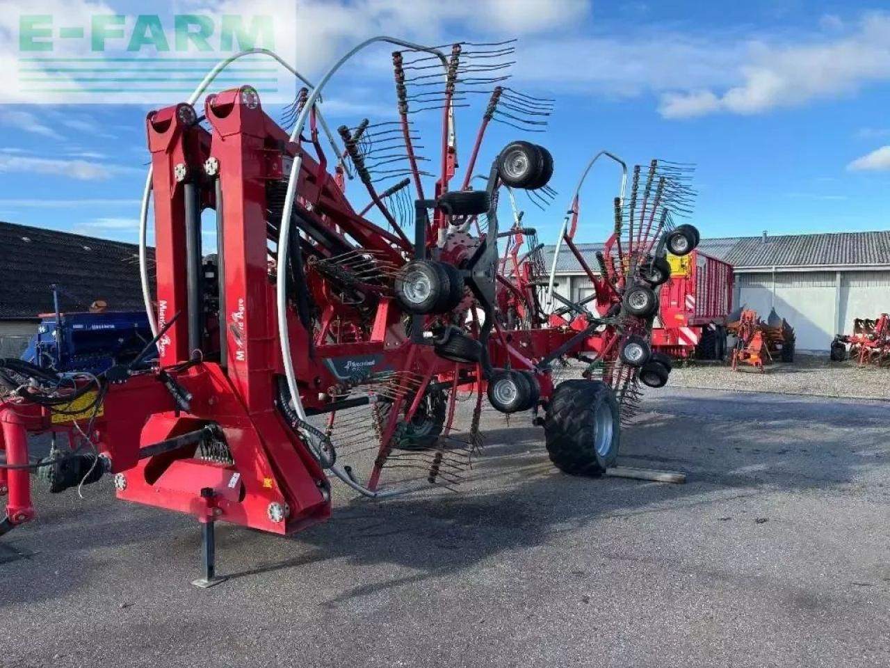 Kverneland 97150c - Tedder/ Menyapu: gambar 1 Kverneland 97150c - Tedder/ Menyapu: gambar 1