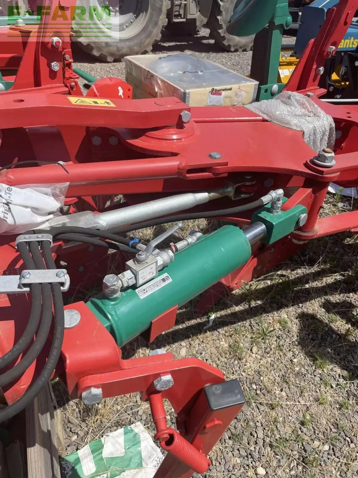 Kverneland lb 100-300-5 hd - Bajak: gambar 4 Kverneland lb 100-300-5 hd - Bajak: gambar 4