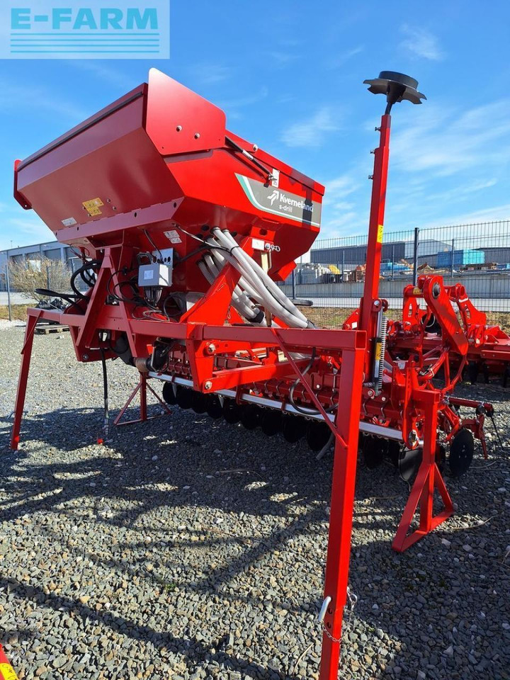 Kverneland s-drill - Bor benih: gambar 1 Kverneland s-drill - Bor benih: gambar 1
