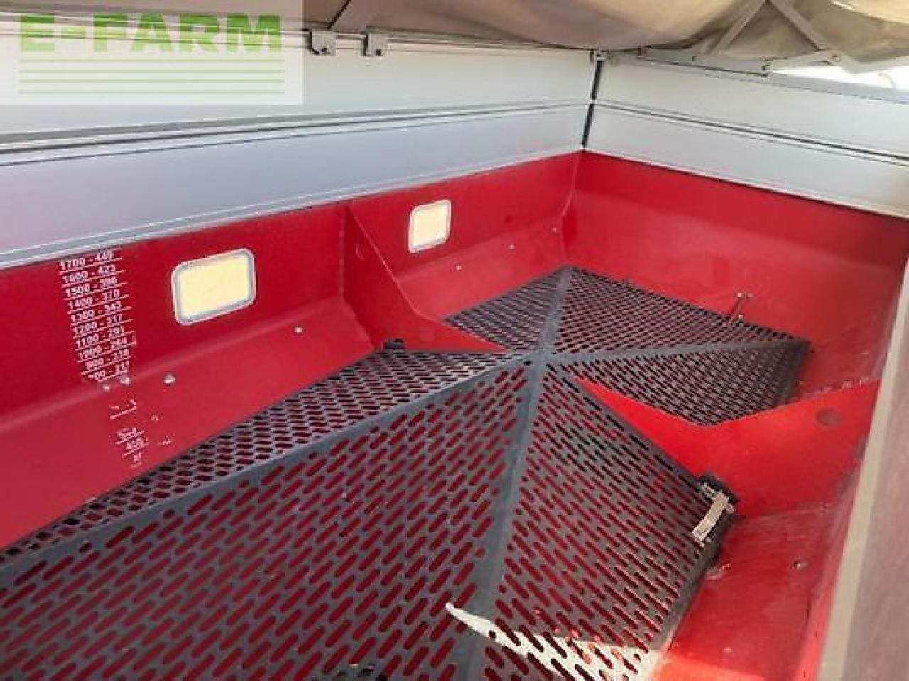 Penyebar pupuk Kverneland tlx 3225 geospre: gambar 8