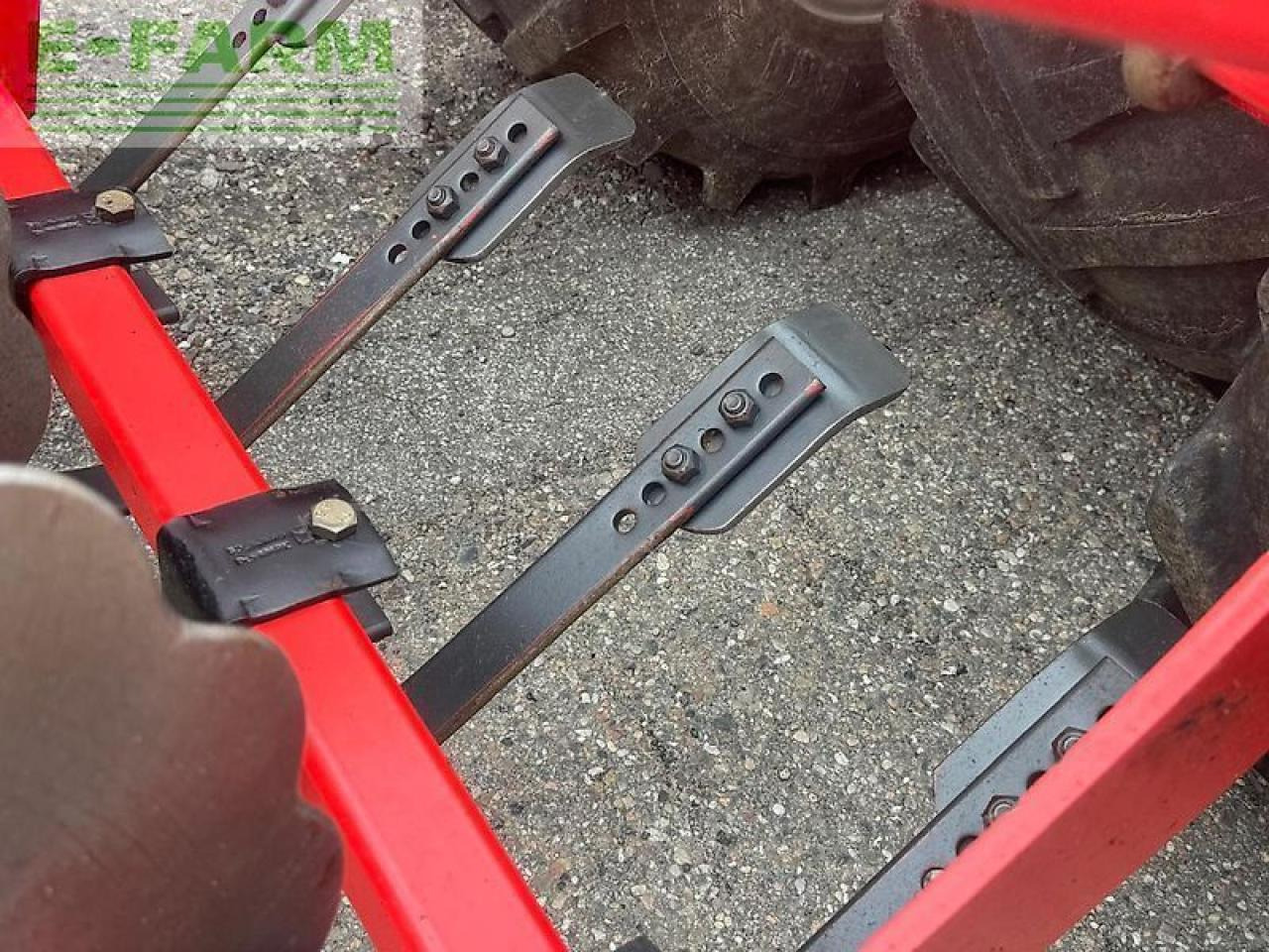 Bor benih Kverneland u drill 600: gambar 11 Bor benih Kverneland u drill 600: gambar 11