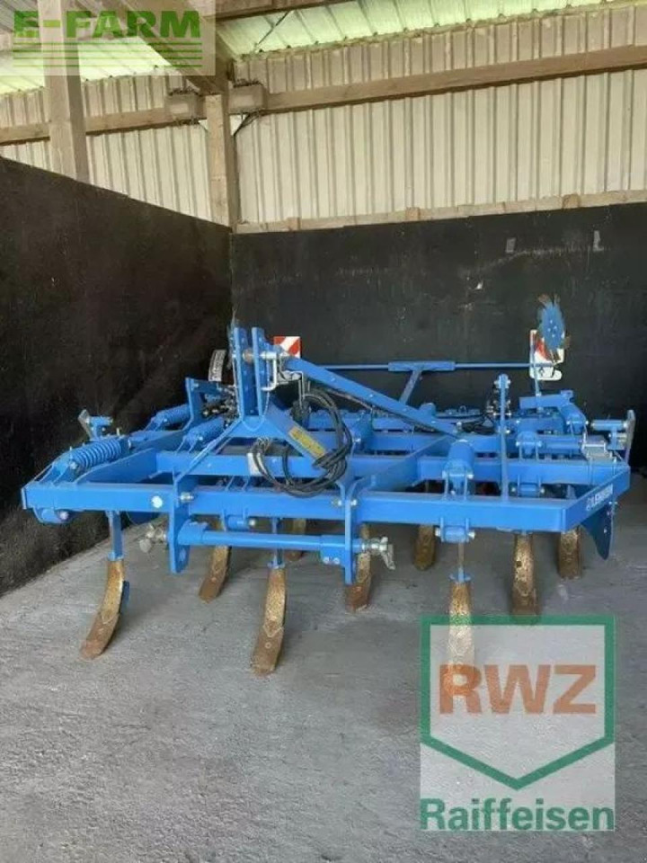 Lemken karat 10 / 300 u - Petani: gambar 1 Lemken karat 10 / 300 u - Petani: gambar 1