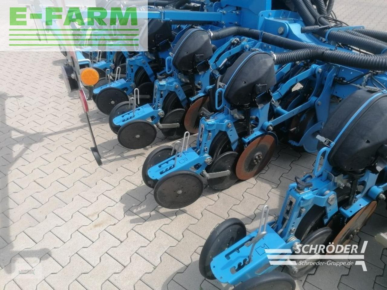Lemken solitair 23/1900 / azurit 9/8.75 k d - Penabur presisi: gambar 4 Lemken solitair 23/1900 / azurit 9/8.75 k d - Penabur presisi: gambar 4