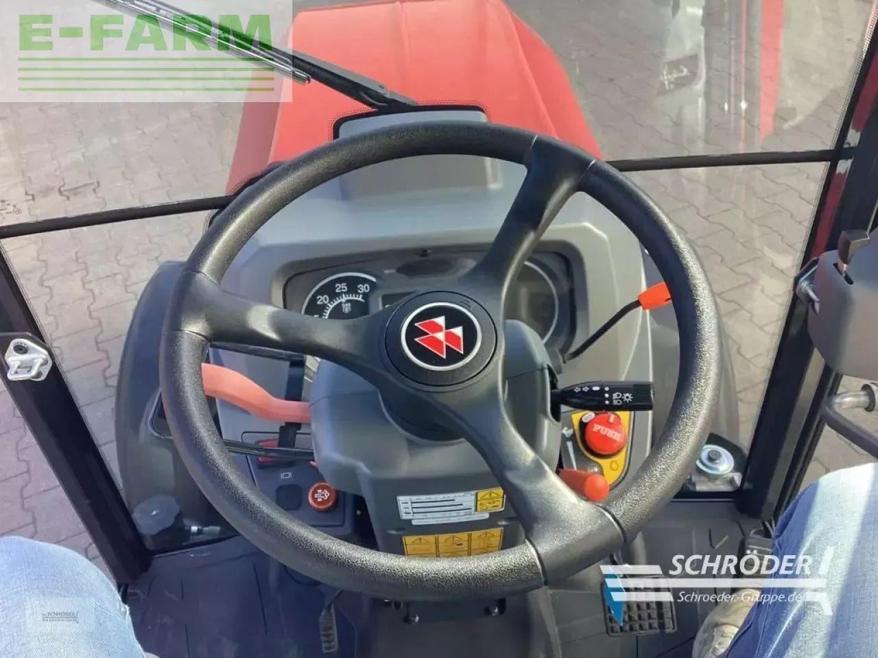 Massey Ferguson 1735 m hc - Traktor: gambar 2 Massey Ferguson 1735 m hc - Traktor: gambar 2