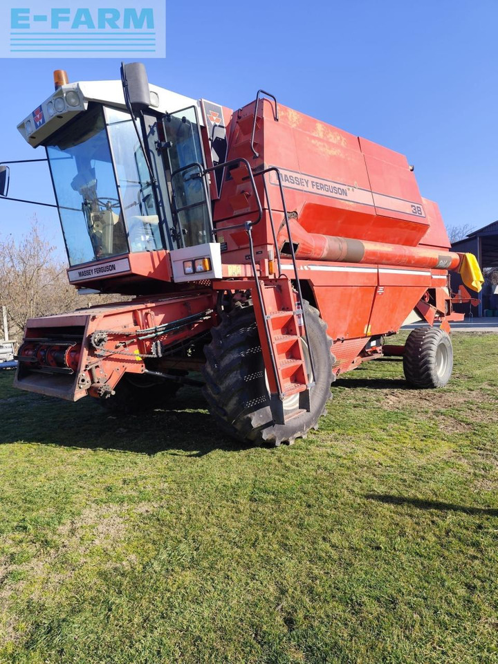 Massey Ferguson 38 - Pemanen gabungan: gambar 1 Massey Ferguson 38 - Pemanen gabungan: gambar 1