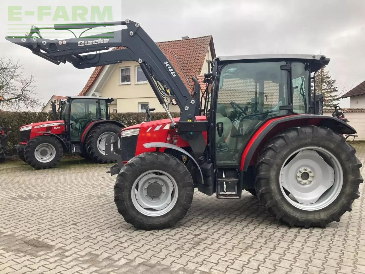 Massey Ferguson 4707 - Traktor: gambar 3 Massey Ferguson 4707 - Traktor: gambar 3