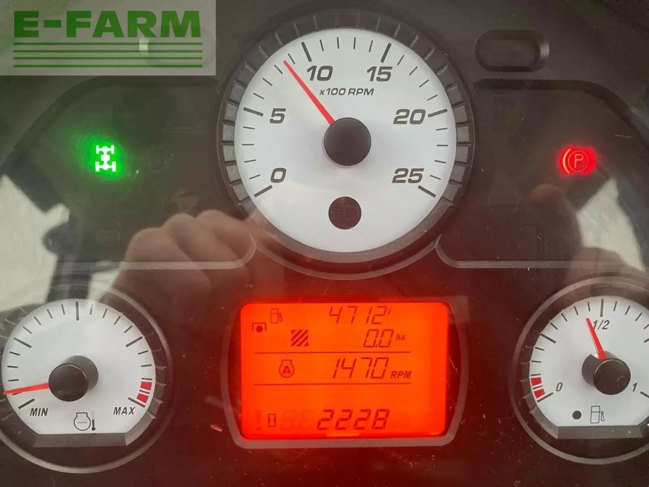 Massey Ferguson 4707 - Traktor: gambar 5 Massey Ferguson 4707 - Traktor: gambar 5