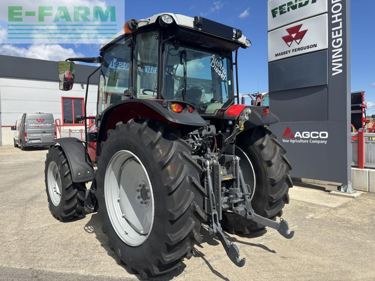 Massey Ferguson 5711 m dyna 4 comfort - Traktor: gambar 5 Massey Ferguson 5711 m dyna 4 comfort - Traktor: gambar 5